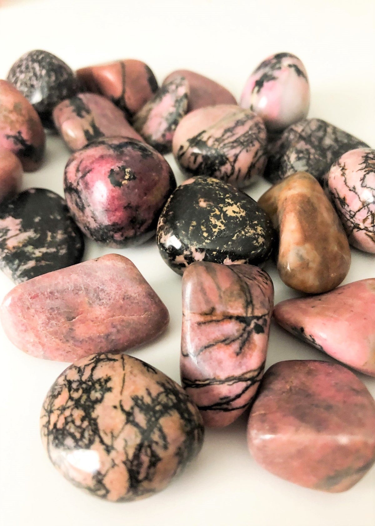 Rhodozite Crystal: Healing Properties, Meaning & Uses