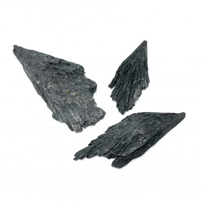 Black Kyanite Crystal: Healing Properties, Meaning & Uses