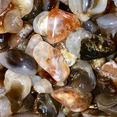 Fire Agate Crystal: Healing Properties, Meaning & Uses