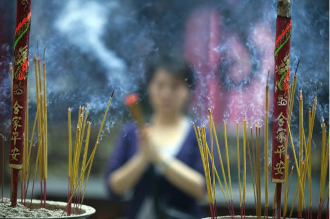 Tips to Use Incense Sticks the Right Way